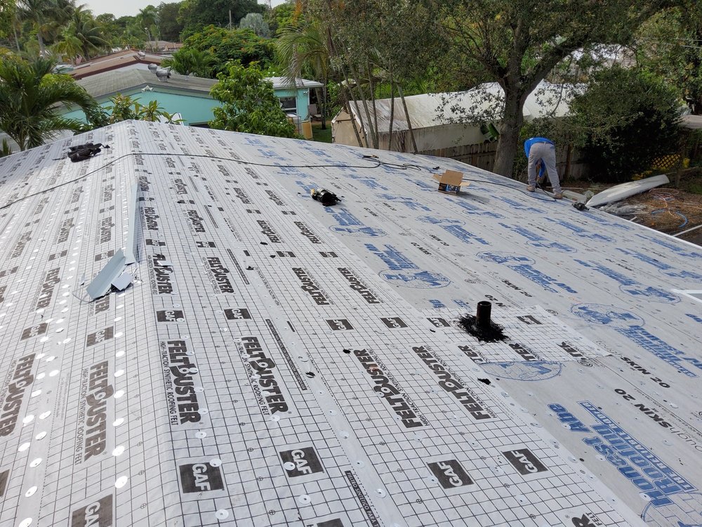 Slide of Honest Abe Roofing