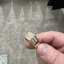 Abe's Jewelers - 18k yellow gold ring with 2ct tw diamonds.