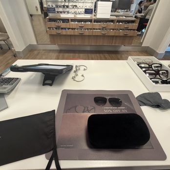 LensCrafters - Eyewear & Opticians Near Me - Jacksonville, Florida LensCrafters - Eyewear & Opticians Near Me - Jacksonville, Florida