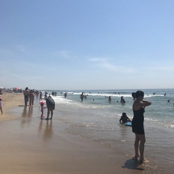 Misquamicut Beach - Beaches Near Me - Westerly, Rhode Island