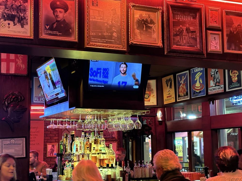 Johnny's