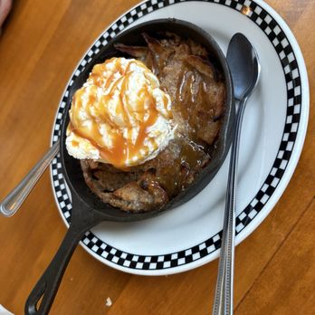 Fratello's Italian Grille - Apple spice cake and ice cream - Italian Near Me - Laconia, New Hampshire Fratello's Italian Grille - Apple spice cake and ice cream - Italian Near Me - Laconia, New Hampshire