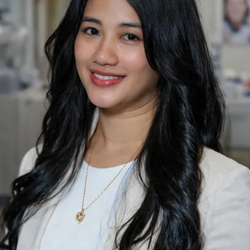 Hal I Shapiro, DDS - Dr. Jennifer Cacho