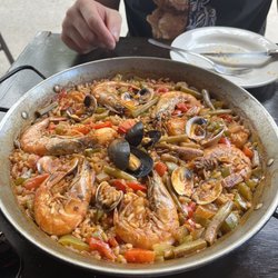 La Gloria de Don Pepe - Marisco (seafood) paella