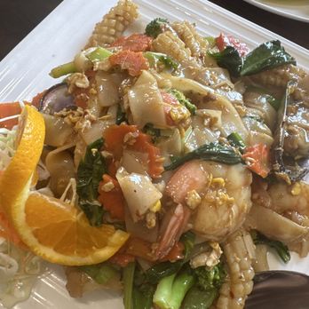 Thai Pepper - Seafood Pad Se-ew - Thai Near Me - Woodland, California Thai Pepper - Seafood Pad Se-ew - Thai Near Me - Woodland, California