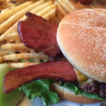 The Oak Table Cafe - Delish bacon burger ! - Breakfast & Brunch Near Me - Sequim, Washington