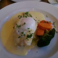 Signals Bistro - Smoked haddock on garlic mash with egg