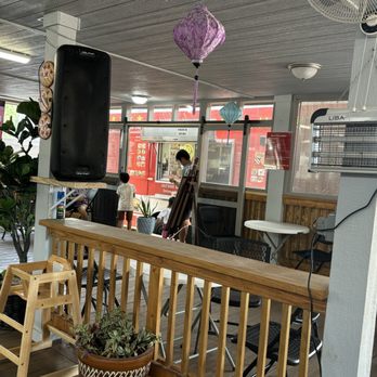 Pho 63 Boba Tea Cafe - Outdoor seating but covered - Food Trucks Near Me - Austin, Texas
