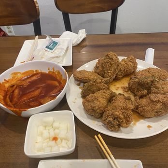 Swan's Korean Fried Chicken - Soy Garlic, Original Tteokbokki - Chicken Wings Near Me - Burlington, Washington Swan's Korean Fried Chicken - Soy Garlic, Original Tteokbokki - Chicken Wings Near Me - Burlington, Washington