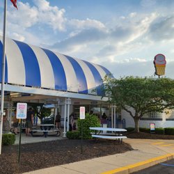 Igloo Frozen Custard