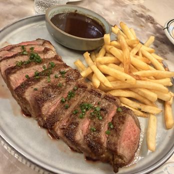 Blue Magpie - Bars Near Me - Arcadia, California