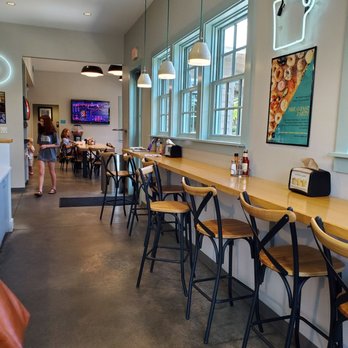 Crestline Bagel Co - Indoor seating - Bagels Near Me - Vestavia Hills, Alabama
