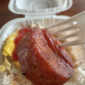 K & K Kitchen - Look at the size of the Portuguese Sausage - Chinese Near Me - Honolulu, Hawaii