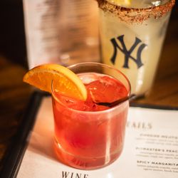 Baker's American Bar & Grille