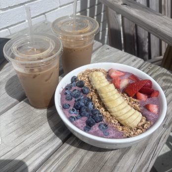 American Brew - Acai Bowl - Coffee & Tea Near Me - Virginia Beach, Virginia