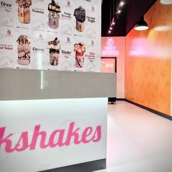 Holy Shakes - Entrance. - Indian Near Me - Brampton, Ontario