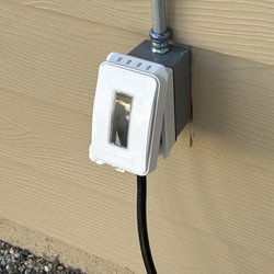 Hunter Electric - Receptacle for jacuzzi