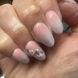 Acrylic fill with Ombré Gel Nail Polish along with Design Acrylic fill with Ombré Gel Nail Polish along with Design