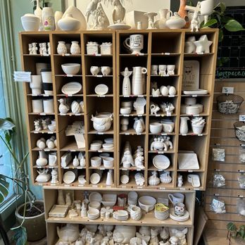 EarthWorks ClaySpace - Glaze & Go Selection - Art Classes Near Me - Merced, California EarthWorks ClaySpace - Glaze & Go Selection - Art Classes Near Me - Merced, California