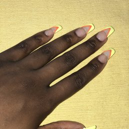 I've gotten my nails done here a couple times & I love it ! Dan is meticulous when it comes to nails and shaping and I appreciate it so much