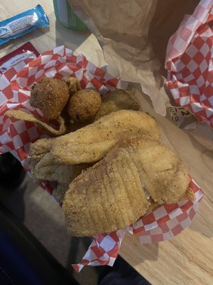 Mississippi Catfish by null