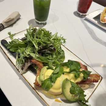 First Watch - Kale tonic juice and BLT Benedict - Breakfast & Brunch Near Me - Willoughby, Ohio