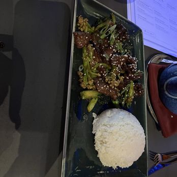 The Blue Dragon - Beef and broccoli - Pan Asian Near Me - Orlando, Florida The Blue Dragon - Beef and broccoli - Pan Asian Near Me - Orlando, Florida