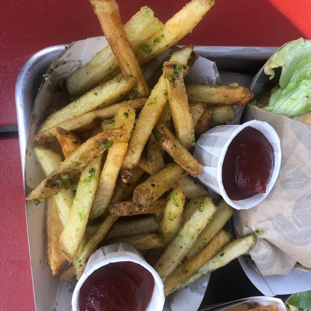 Gott's St. Helena - Garlic fries - Burgers Near Me - Saint Helena, California Gott's St. Helena - Garlic fries - Burgers Near Me - Saint Helena, California