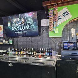 The Thirsty Lizard Bar + Grill + Events - Beers in bottles