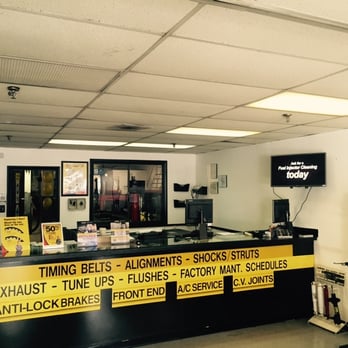 Meineke Car Care Center - Customer service counter - Auto Repair Near Me - McLean, Virginia Meineke Car Care Center - Customer service counter - Auto Repair Near Me - McLean, Virginia