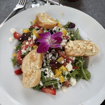 Gabacho - Mango Goat Cheese Salad - French Near Me - Glendora, California Gabacho - Mango Goat Cheese Salad - French Near Me - Glendora, California