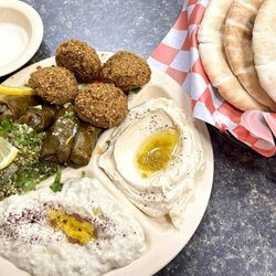Yaffa Grill - Veg platter - hummus, baba ghanoush, tabouli salad, Dalmas, falafel... and pita bread.