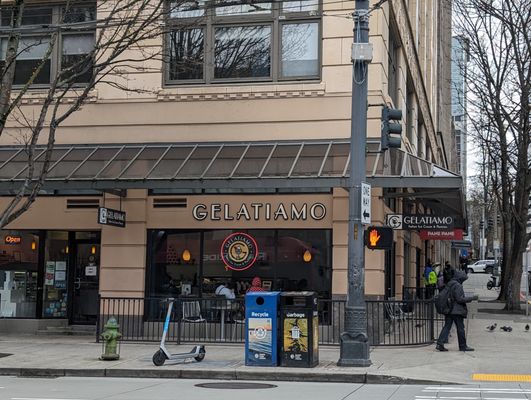 Gelatiamo by null