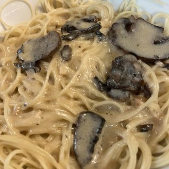 Olive Garden Italian Restaurant - Angel hair noodles w/mushroom sauce - Italian Near Me - Burbank, California Olive Garden Italian Restaurant - Angel hair noodles w/mushroom sauce - Italian Near Me - Burbank, California