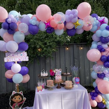 Happy Garlands - Gabby Dollhouse Themed Balloon Garland - Balloon Services Near Me