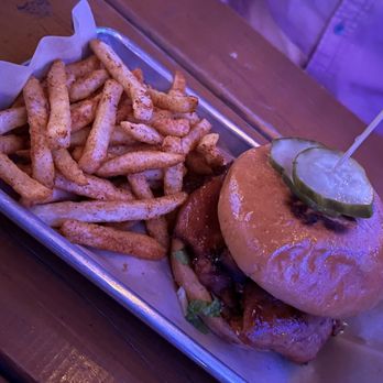 Midtown Spirits - Smash Burger - Bars Near Me - Sacramento, California