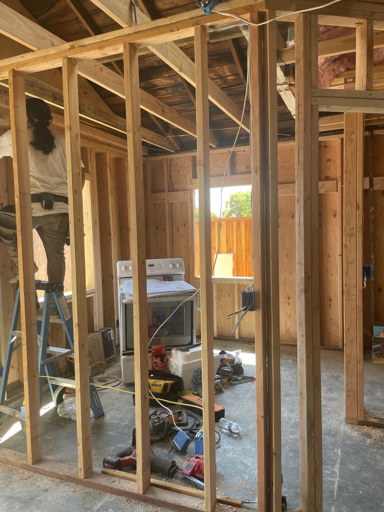 Slide of Contractors Pros