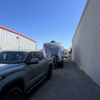 Trailer Hitch RV - Pickup at service. - RV Dealers Near Me - Nipomo, California Trailer Hitch RV - Pickup at service. - RV Dealers Near Me - Nipomo, California
