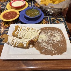 Aztecas Restaurant & Cantina - Flautas