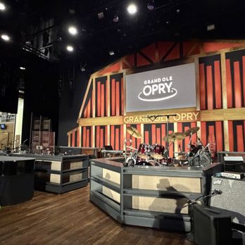 Grand Ole Opry - Music Venues Near Me - Nashville, Tennessee Grand Ole Opry - Music Venues Near Me - Nashville, Tennessee