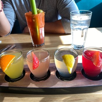 Broken Yolk Cafe - Mimosa flight - American Near Me - Glendora, California Broken Yolk Cafe - Mimosa flight - American Near Me - Glendora, California
