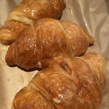 Cheddar's Scratch Kitchen - Honey Butter Croissants - American Near Me - Pooler, Georgia Cheddar's Scratch Kitchen - Honey Butter Croissants - American Near Me - Pooler, Georgia
