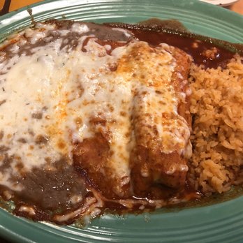 Tacos Las Salsas - Cheese Enchilada and Beef Tamale combo - Mexican Near Me - Bakersfield, California Tacos Las Salsas - Cheese Enchilada and Beef Tamale combo - Mexican Near Me - Bakersfield, California