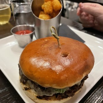 Carson Kitchen - Burger with tatertots - New American Near Me - Salt Lake City, Utah Carson Kitchen - Burger with tatertots - New American Near Me - Salt Lake City, Utah