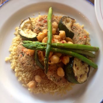 Mimi's Brooklyn - Chicken with couscous and roasted vegetables. - Mediterranean Near Me - Brooklyn, New York Mimi's Brooklyn - Chicken with couscous and roasted vegetables. - Mediterranean Near Me - Brooklyn, New York