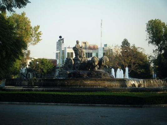 Fuente de Cibeles by null