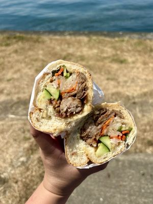 Gion Banh Mi & Tea by null