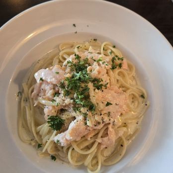 Aroma Italia - Carbonara salmon - Pizza Near Me - Honolulu, Hawaii Aroma Italia - Carbonara salmon - Pizza Near Me - Honolulu, Hawaii