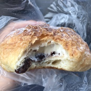 Tous Les Jours - Filling of the red bean cream pastry - Bakeries Near Me - Dublin, California Tous Les Jours - Filling of the red bean cream pastry - Bakeries Near Me - Dublin, California