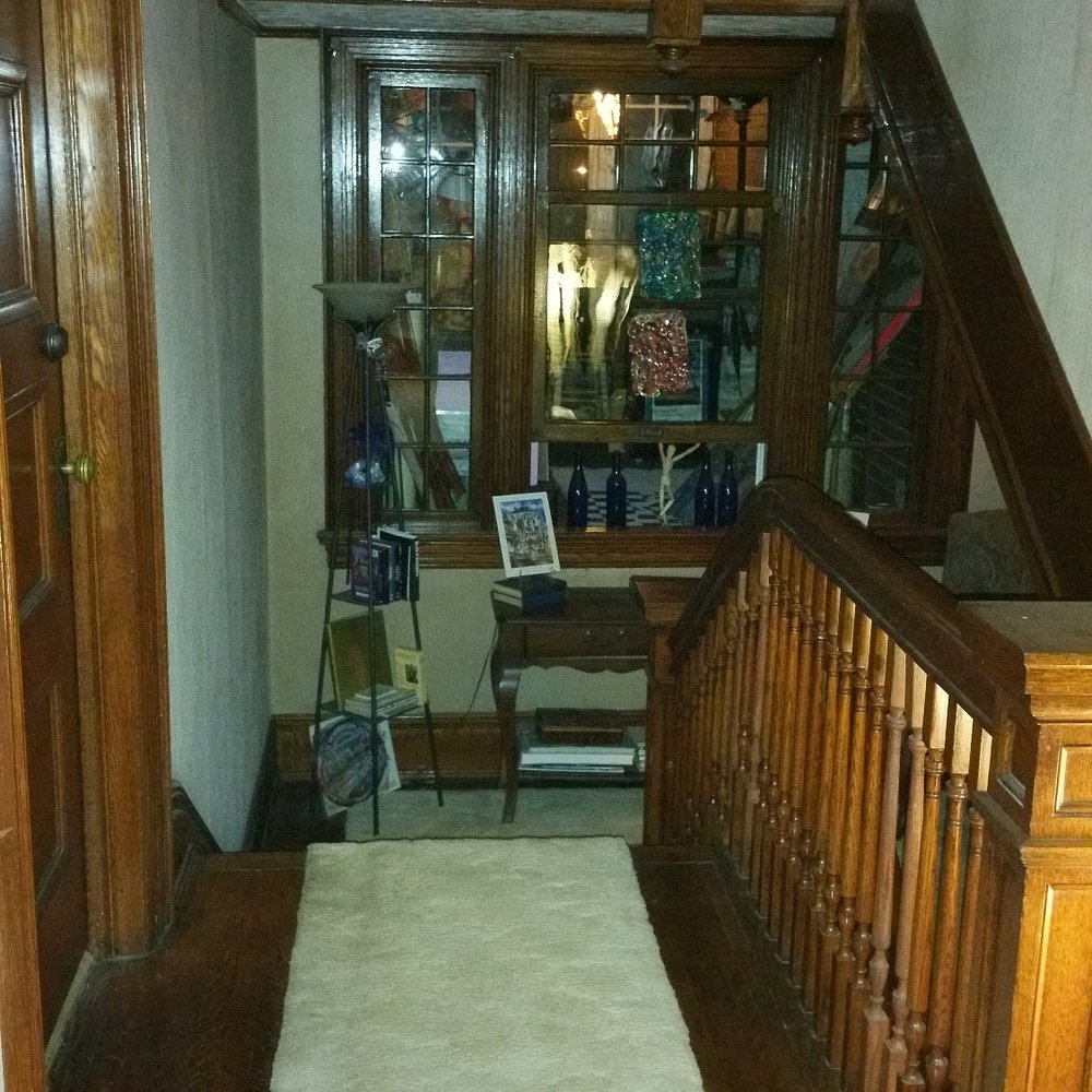 The Witherup House - Upstairs hall - Bed & Breakfast Near Me - Franklin, Pennsylvania The Witherup House - Upstairs hall - Bed & Breakfast Near Me - Franklin, Pennsylvania